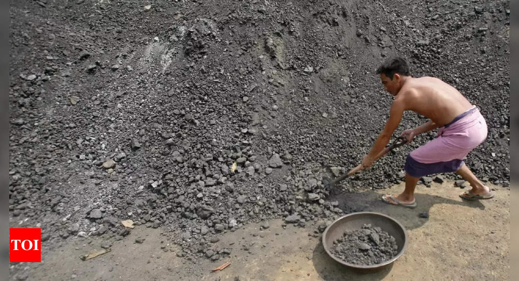 India falls 7.6% short of coal supply targets to utilities in April – Times of India