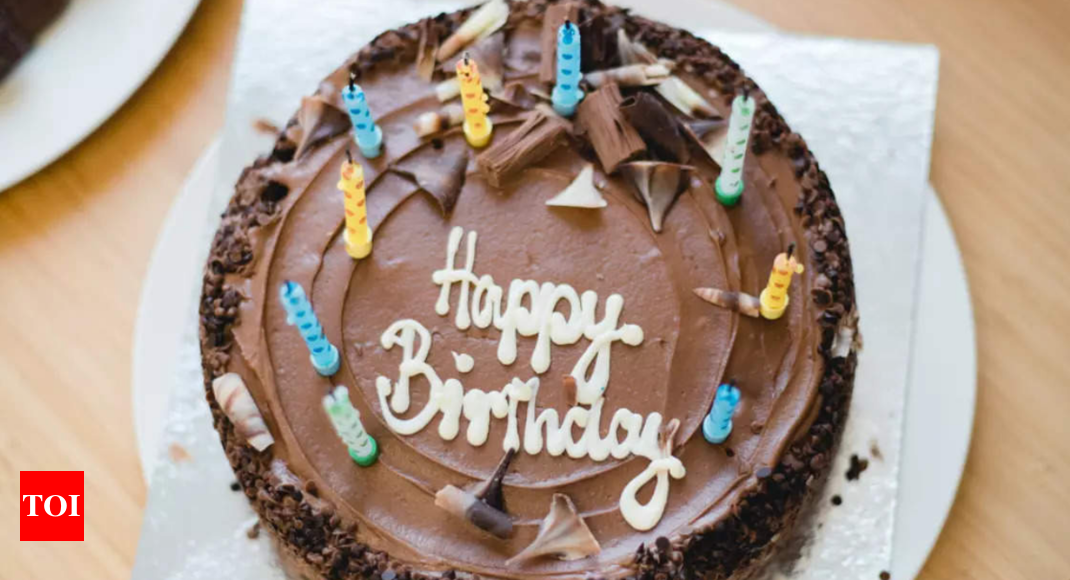 Happy happy biscuit cake in pressure cooker | birthday cake recipe | Simple  Cake Recipe - YouTube