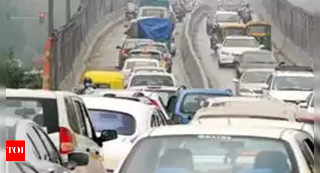 PWD to revamp Delhi's Kashmere Gate flyover within a month Delhi News