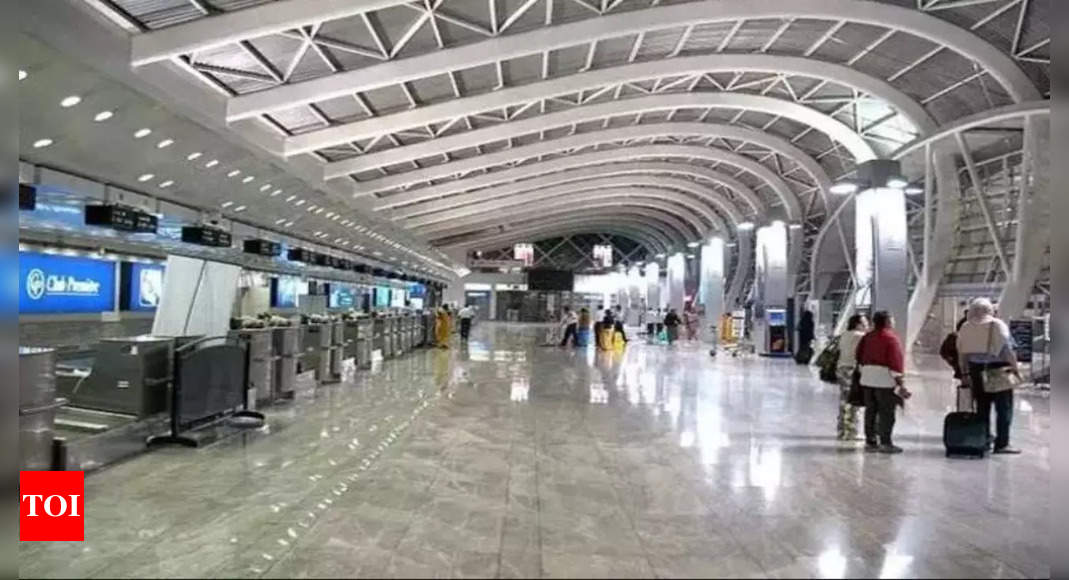 Mumbai Airport raises $750 million from Apollo to refinance exiting debt & new capex – Times of India