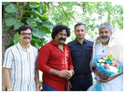 Pravin Tarde and his 'Dharmaveer' teams meet 'RRR' director SS Rajamouli in Hyderabad; says 'Dream come true moment for us'