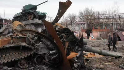 Western arms to Ukraine preventing 'quick' end to conflict: Kremlin