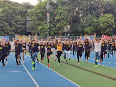 City dancers shake a leg through a flash mob to celebrate World Dance Day