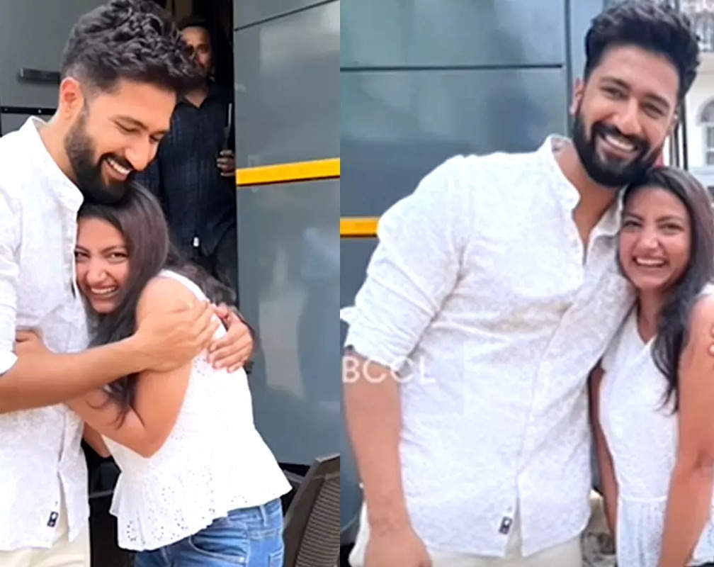 
Vicky Kaushal's female fan bursts into tears after meeting the star, here’s what happened next
