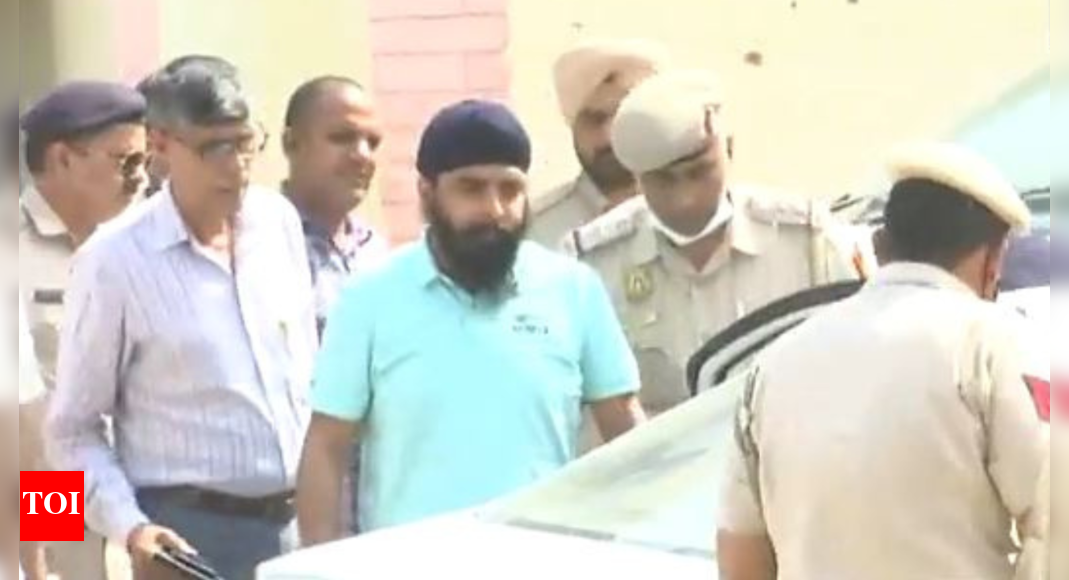 Live: Haryana vs Punjab police over arrest of BJP leader Tajinder Bagga