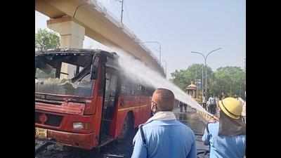 Yet another moving Aapli Bus catches fire, 3rd incident in 2 months