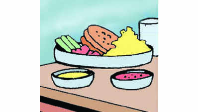 Lizard in mid-day meal leaves 16 ill
