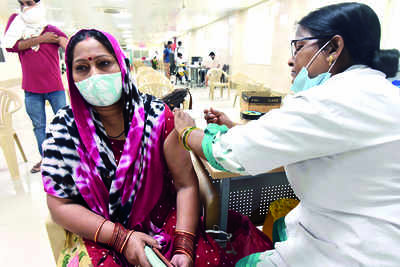 Women outnumber men in vaccination in Sangam city
