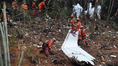 Black boxes from China Eastern crash sent to US for analysis