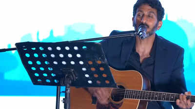 Watch: Israeli actor Tsahi Halevi sings 'Yaara teri yaari' from Amitabh Bachchan starrer ‘Yaarana’