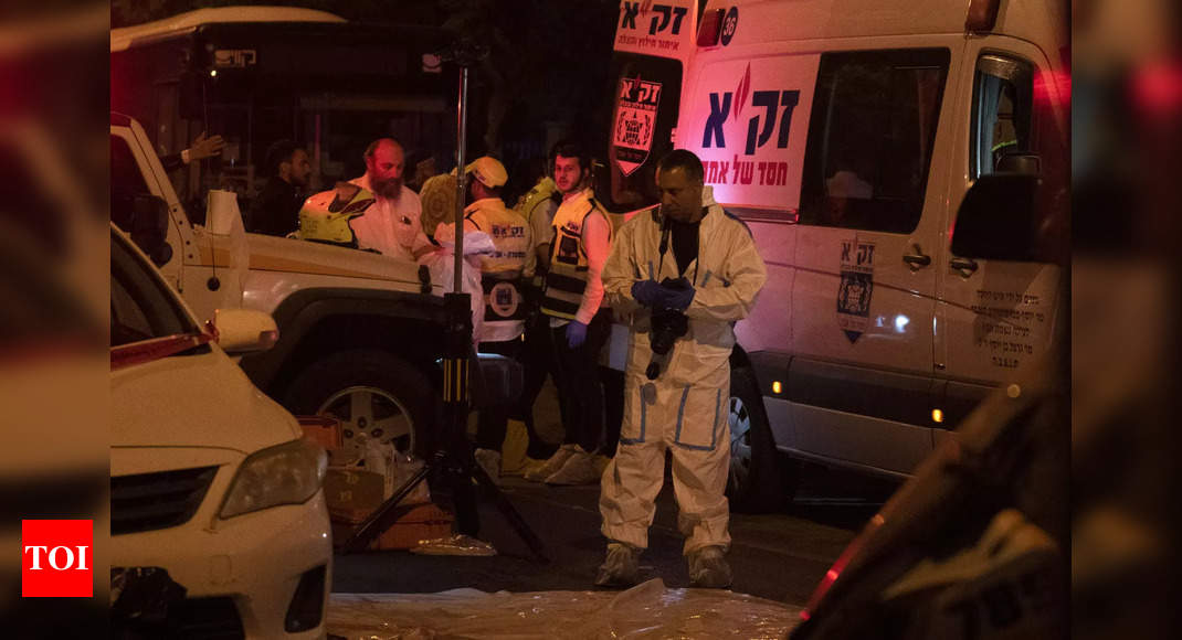3 Israelis killed in stabbing attack near Tel Aviv – Times of India