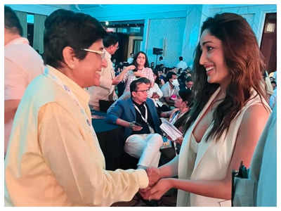 Yami Gautam has a fangirl moment with her 'strongest inspiration' Kiran Bedi – See photo