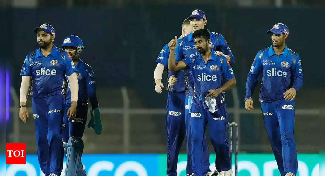 GT vs MI Live Score, IPL 2022: Gujarat look to fix batting woes, seal play-off berth against Mumbai  – The Times of India