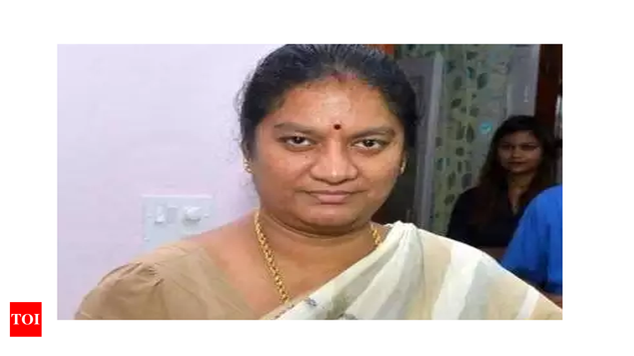 Sasikala Pushpa appointed BJP vice-president in TN; Gayathri Raghuram  relieved from party post | Chennai News - Times of India