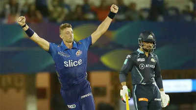 IPL 2022, MI vs GT: Daniel Sams bowls standout last over for Mumbai Indians to edge Gujarat Titans