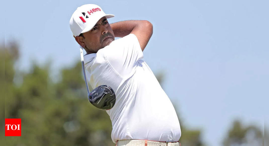 Anirban Lahiri rises to 10th at Wells Fargo, Jason Day leads by three shots | Golf News – Times of India