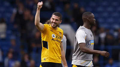 Conor Coady snatches stoppage-time equaliser for Wolves at Chelsea