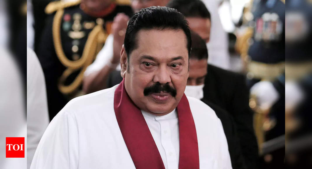 Crowds jeer Sri Lankan PM Mahinda Rajapaksa on rare outing – Times of India