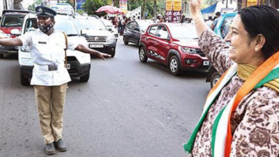 Kochi: Deputy secretary's sexist remark against Uma Thomas draws flak
