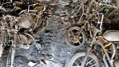 Thiruvananthapuram: Bike rental shop destroyed in fire