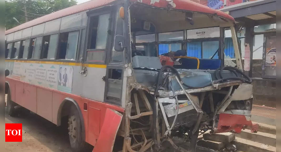 Bangalore Bus Accident: Pothole causes bus accident in Bengaluru, 29  injured