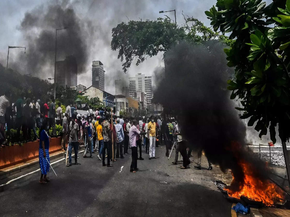 Mahinda Rajapaksa: Sri Lanka Prime Minister Mahinda Rajapaksa resigns as  crisis deepens; dozens injured in violent clashes | World News - Times of  India