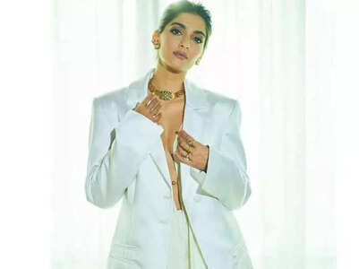 Trends of power dressing with jewellery