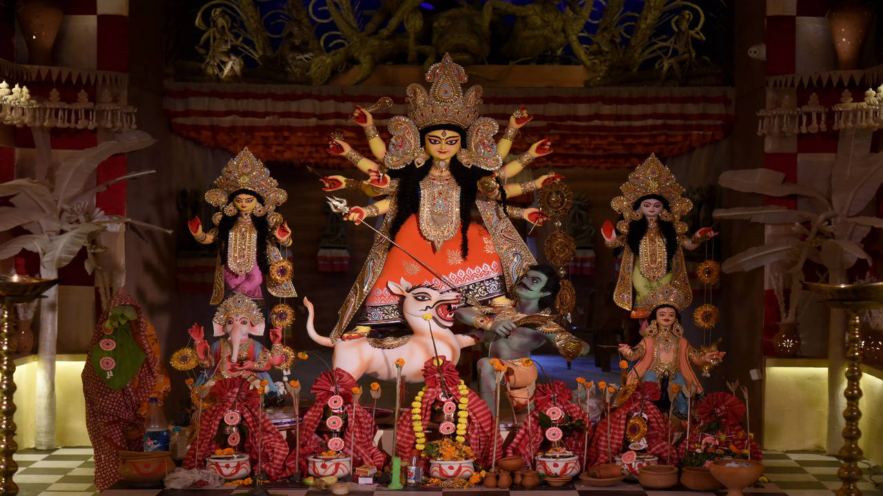Mahua Moitra celebrated Durga Puja at her home in Bangladesh.