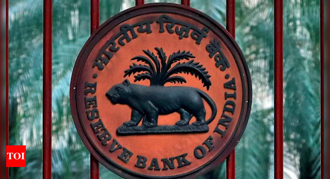 RBI not expected to use reserves to shore up Re – Times of India