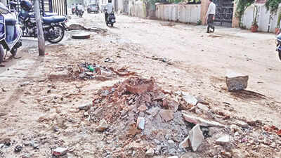 Chomu House: Road Repairs Yet To Start At Chomu House Circle | Jaipur