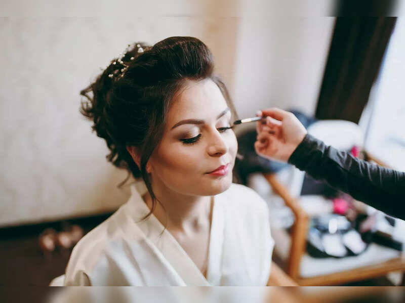 Pre-bridal skincare tips to follow at home