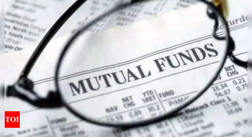 Equity MFs get Rs 15,900 crore in April, up 5x despite volatility – Times of India