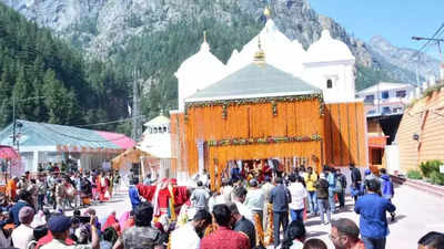 Uttarakhand: Char Dham footfall crosses daily limit fixed by government