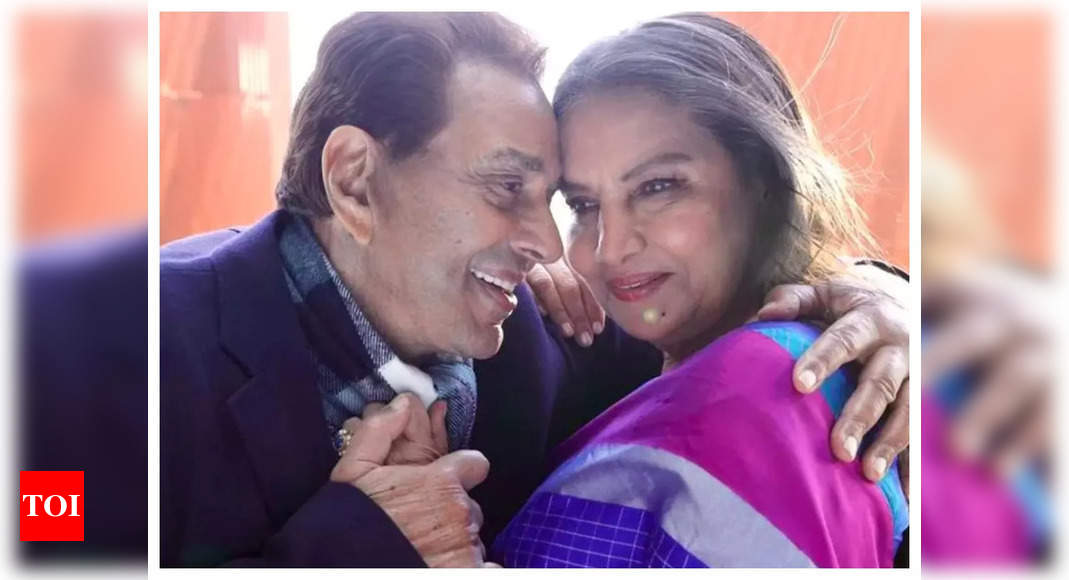 You just can't take your eyes off THIS photo of Dharmendra and Shabana ...