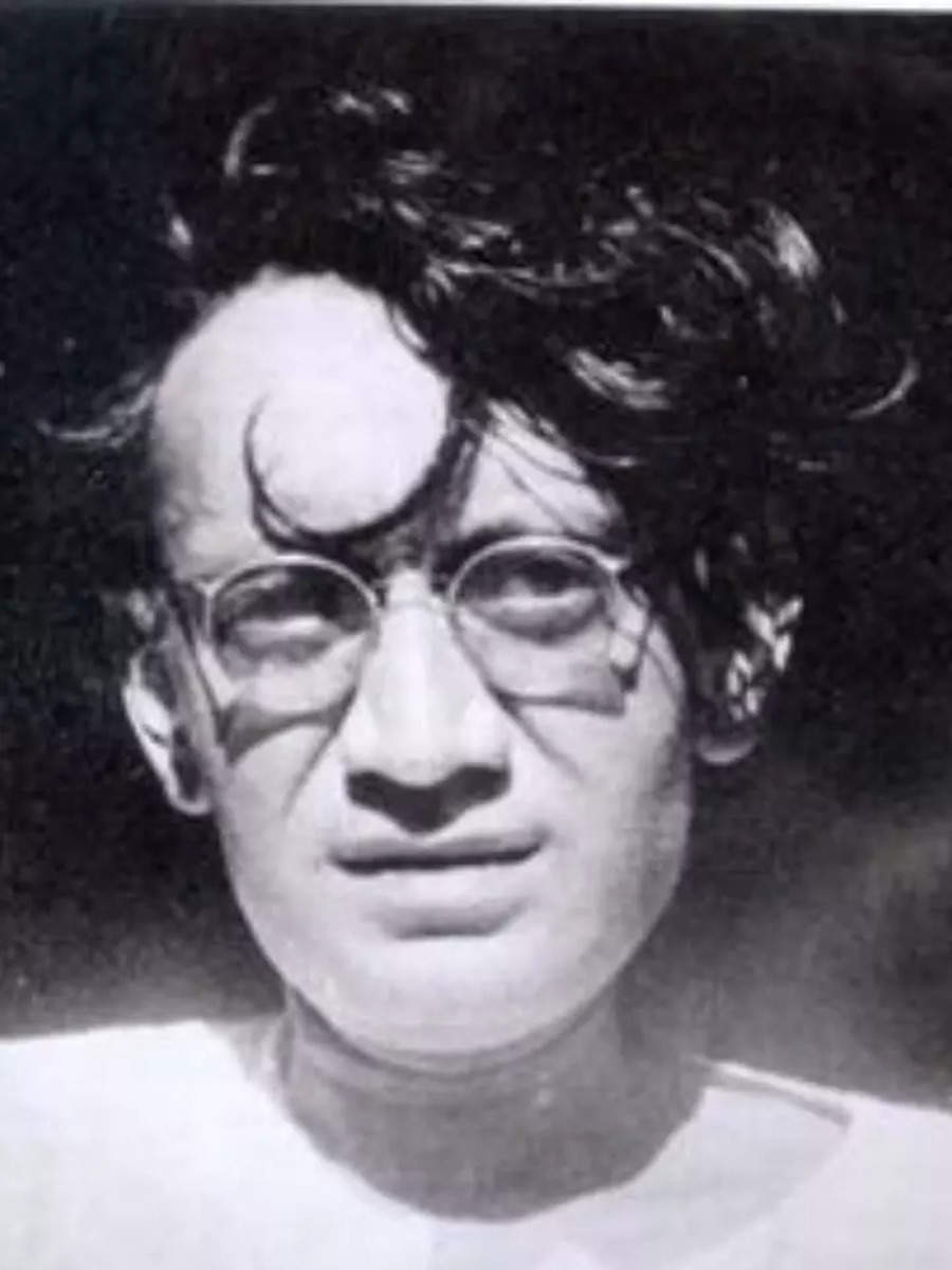 8 hardhitting quotes by Saadat Hasan Manto that prove he was ahead of