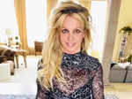After pregnancy announcement, Britney Spears flaunts her toned body in these new pictures