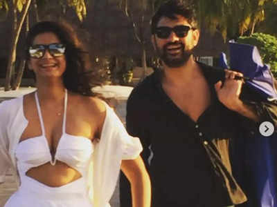 Rhea Kapoor and Karan Boolani share dreamy photos from their romantic getaway
