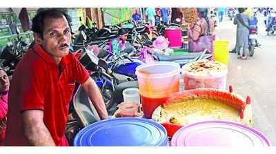 As cost escalates, street food vendors’ earnings go down