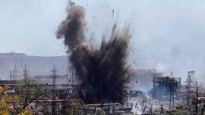 Besieged Ukrainian commander asks Elon Musk for help - Times of India