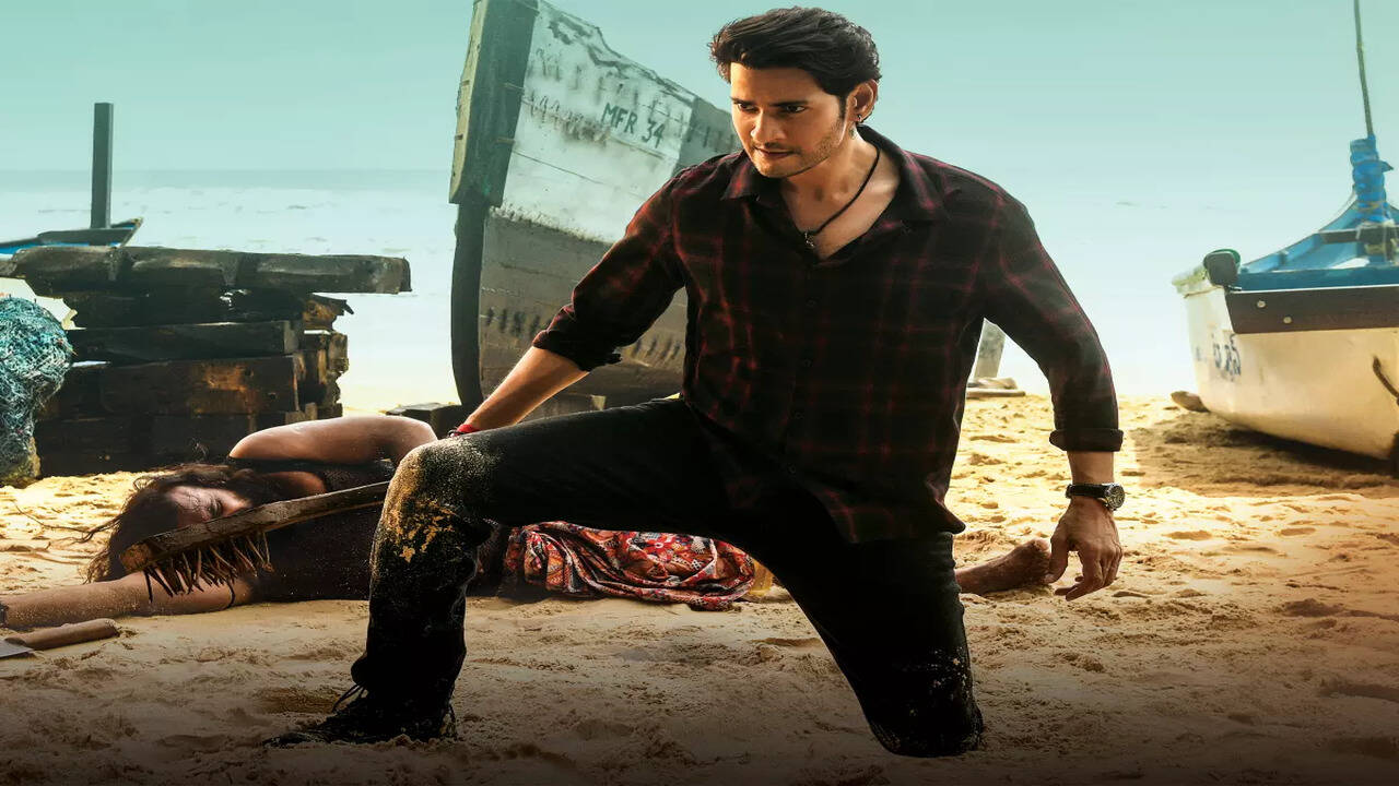 Video: Mahesh Babu fans hold bike rally to celebrate the release of  Sarkaru Vaari Paata | Telugu Movie News - Times of India