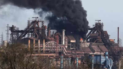 Russia continues steel mill airstrikes as Ukraine seeks deal
