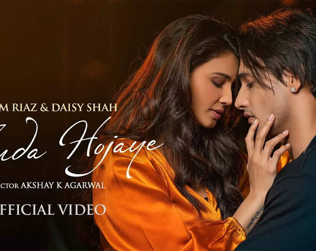 
Check Out Latest Hindi Music Video Song 'Juda Hojaye' Sung By Amit
