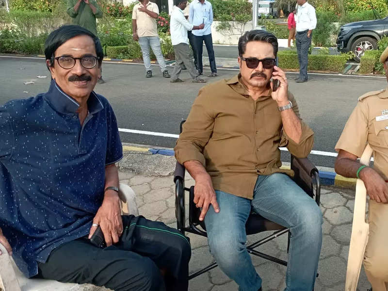 Is Sarathkumar playing as a cop in 'Thalapathy 66'? Deets inside