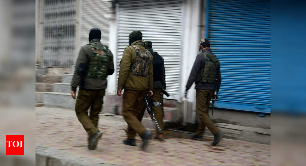 Kashmiri Pandit employee shot dead in J&K