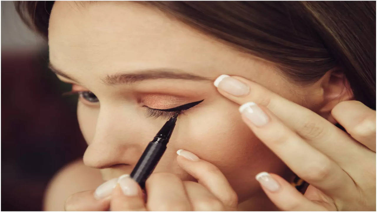 Tips to make your makeup last longer - Times of India