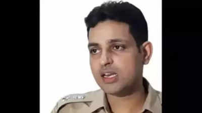 Angadias' extortion case: Mumbai crime branch issues lookout note for suspended IPS officer Saurabh Tripathi