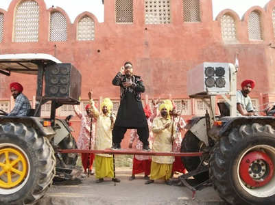 Mika Singh creates hook steps for his fans
