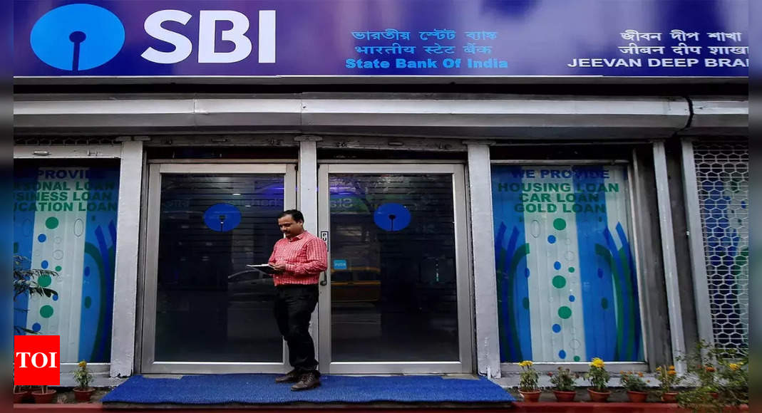 SBI Q4 profit jumps 41% to Rs 9,114 crore on fall in bad loans – Times of India