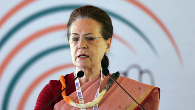 Eloquent PM mum on fanaticism: Sonia Gandhi