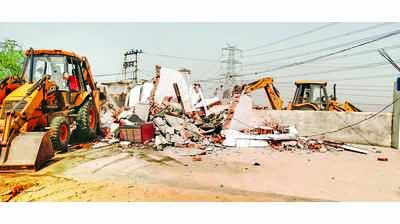 Over 100 structures razed in Sultanpur drive, FIR to be filed